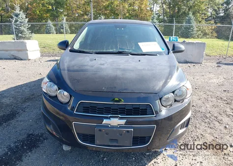 2012 Chevrolet Sonic 2Lt из США, поврежденный, VIN 1G1JC5SH8C4137771